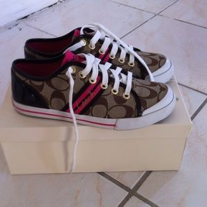 COPY - Poppy coach shoes